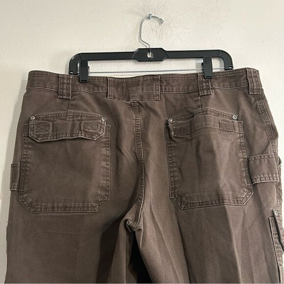 Duluth Trading Co DuluthFlex Fire Hose Relaxed Fit Cargo Workwear Pants Size 40 - Picture 7 of 12